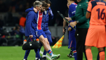 Resmi! Khvicha Kvaratskhelia Cedera ACL usai Bawa PSG Menang Atas Barcelona, Terancam Selesaikan Musim Lebih Cepat