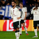 Michael Carrick Terancam Dipecat, Bruno Fernandes Kritik Taktik Manchester United usai Ditaklukkan Como 1-4