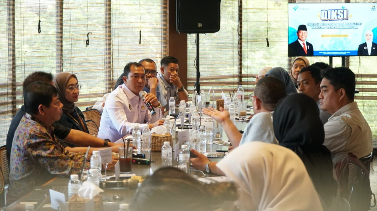 Pemerintah Terus Perkuat Sinergi Pemadaman, Penegakan Hukum, dan Mitigasi Karhutla
            - galeri foto