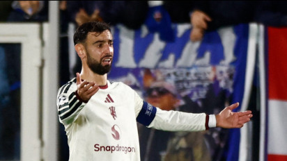 Bruno Fernandes Blak-blakan Kritik Taktik Michael Carrick usai Manchester United Dibantai Como 1-4