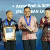 Diakui 11 Negara ASEAN, Wamen Investasi Raih Honorary Fellow Award di CAFEO 44 atas Kontribusi Hilirisasi