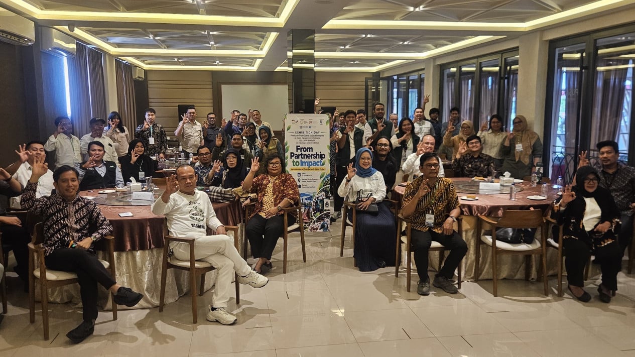 Bisnis Sampah Sumut Naik Kelas, Berhasil Pangkas 5.070 Ton Emisi CO2 
            - galeri foto
