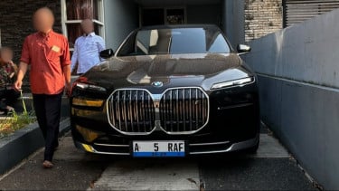 Mobil Mewah BMW Disita KPK Terkait Dugaan TPPU Bupati Pekalongan Nonaktif Fadia Arafiq