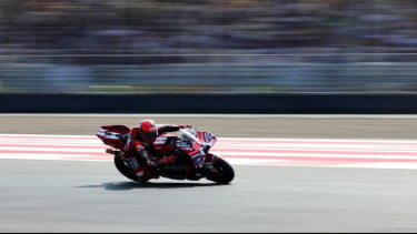 Sempat Crash, Marc Marquez Rebut Pole Position MotoGP Australia dengan Unggul 1,4 Detik dari Adik Sendiri
