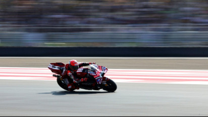 Sempat Crash, Marc Marquez Rebut Pole Position MotoGP Australia dengan Unggul 1,4 Detik dari Adik Sendiri