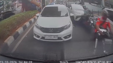 Viral Kecelakaan di Melawai, Sopir Takol Seret Ojol hingga Terkapar