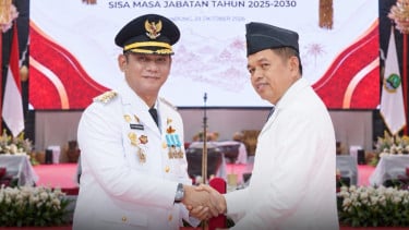 Mengenal Asep Surya Atmaja, Bupati Bekasi yang Resmi Dilantik oleh Gubernur Jabar Dedi Mulyadi