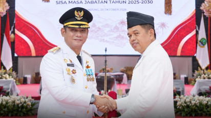 Mengenal Asep Surya Atmaja, Bupati Bekasi yang Resmi Dilantik oleh Gubernur Jabar Dedi Mulyadi