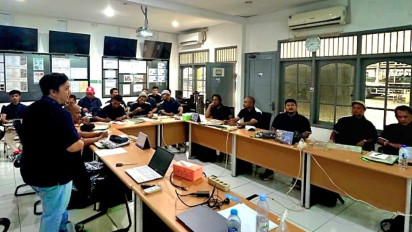 Puluhan Pengemudi Truk Logistik Mendapat Pelatihan Vokasi dari Kemnaker