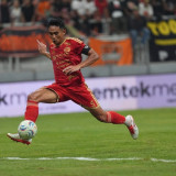 Rizky Ridho Sepakat dengan Shin Tae-yong soal Kondisi Rumput JIS, Sebut Persija Jakarta Beruntung Bisa Menang