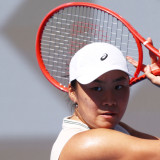 Hasil Guangzhou Open 2026: Singkirkan Petenis Rusia, Janice Tjen Kunci Satu Tempat di Babak 16 Besar Sektor Tunggal