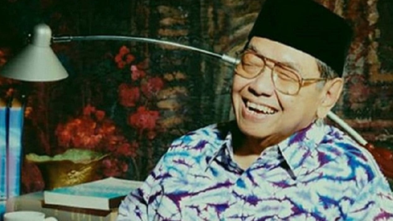 Kemanusiaan di Atas Segala Identitas: Meneladani Prinsip Tegas Gus Dur
            - galeri foto