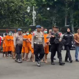 Polisi Amankan 8 Tersangka Pengeroyokan Maut yang Tewaskan 2 Orang di Pasar Caringin Bandung