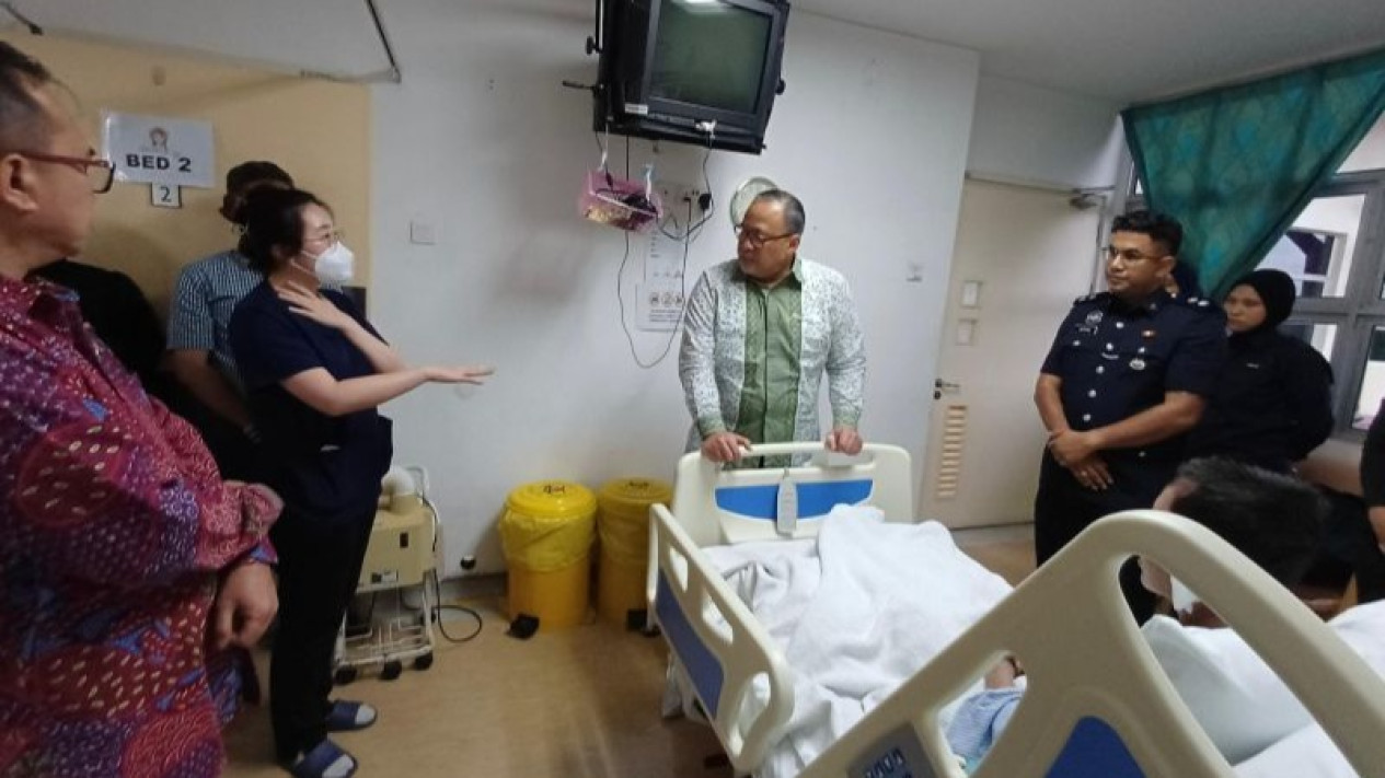 Alasan Tak Masuk Akal di Balik Siksaan Keji Satu Keluarga Malaysia terhadap ART Asal Banten
            - galeri foto