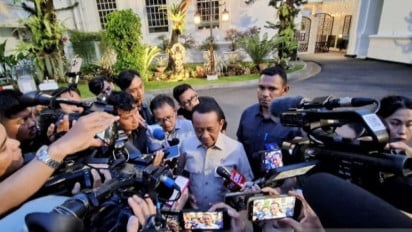 Bahlil Lapor Prabowo, Pemerintah Siap Resmikan Listrik di 1.413 Titik Desa dan Operasional Pabrik Baterai