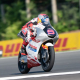 Veda Ega Pratama Ungguli Wakil Malaysia di Practice Moto3, Menggila di Menit Akhir