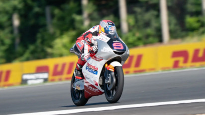 Veda Ega Pratama Ungguli Wakil Malaysia di Practice Moto3, Menggila di Menit Akhir
