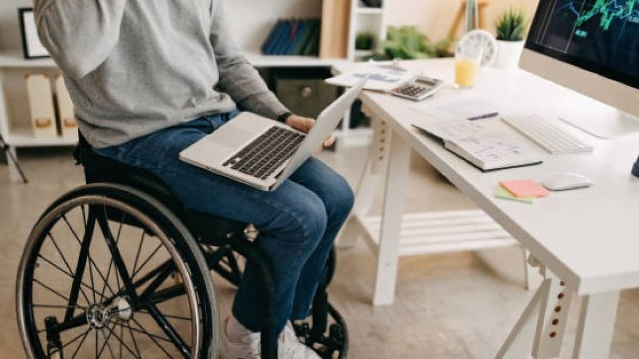 Kisah dari Batang: Mengubah Stigma Lewat Peluang Kerja Inklusif bagi Penyandang Disabilitas
            - galeri foto